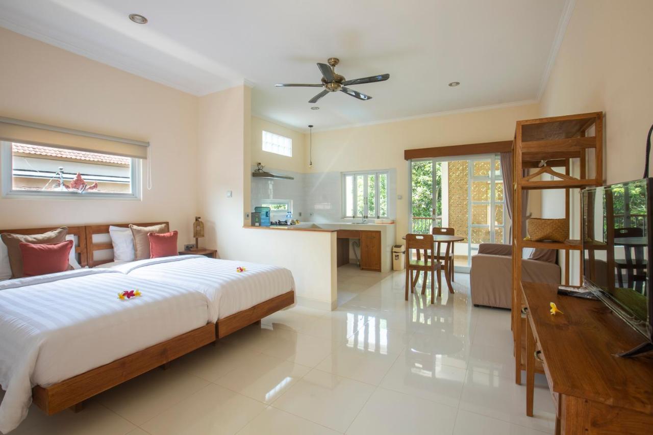 Donguri House Bali Bed & Breakfast Jimbaran Exterior foto